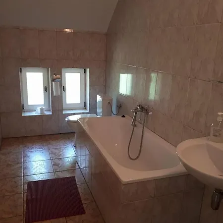 Stado Ogierow Sierakow Resort *